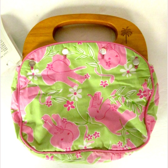 Lilly Pulitzer Handbags - Lilly Pulitzer Bermuda Bag Reversible 100% Cotton